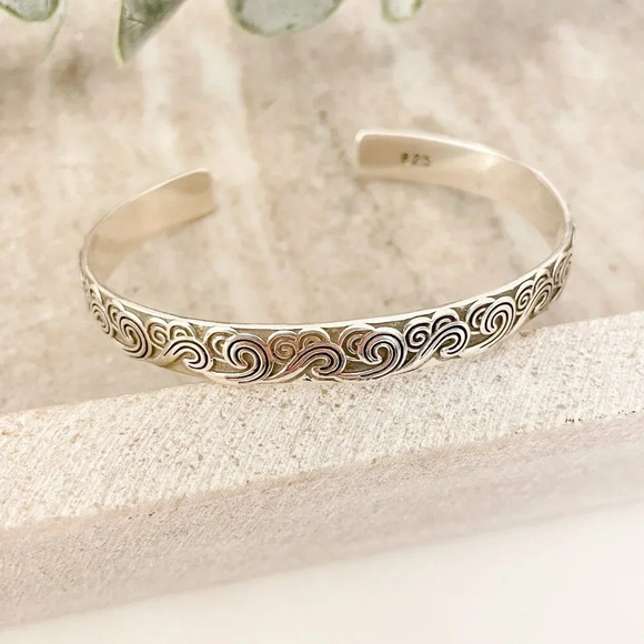 925 Sterling Silver Chunky Bangle Cuff Bracelet Engraved Sterling Silver Bangle - Picture 6 of 8